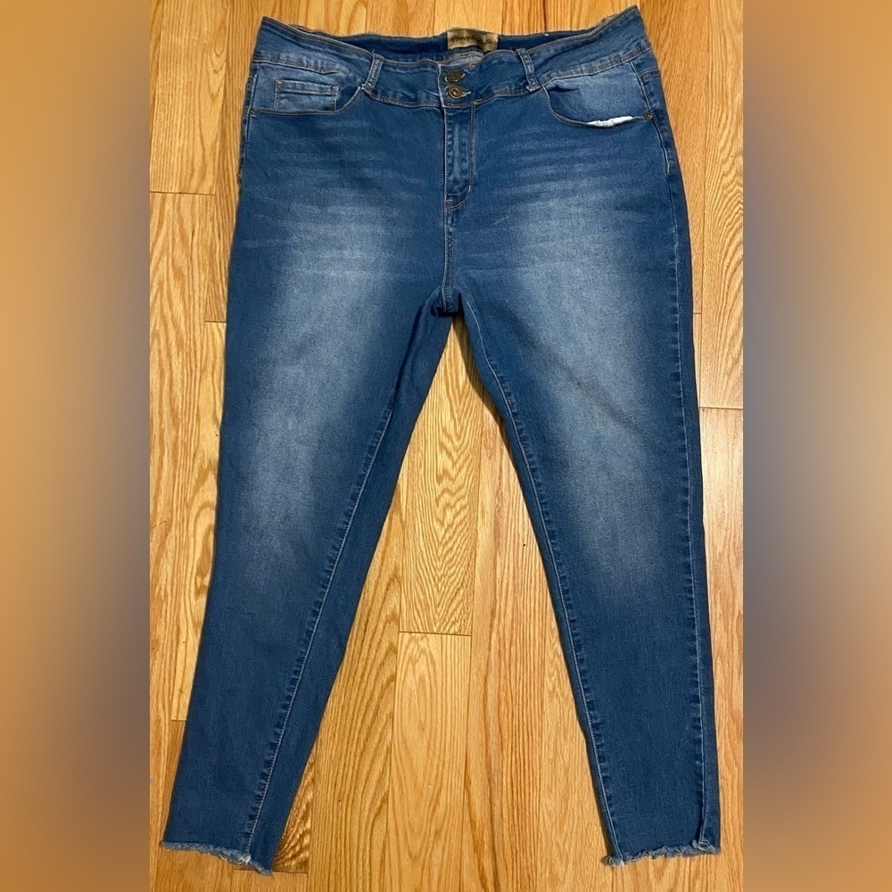 Women jeans! High waisted & stretchy w/ cute bottom design! Light blue! Size 16